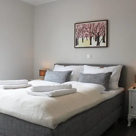 Hotel Racer's Retreat